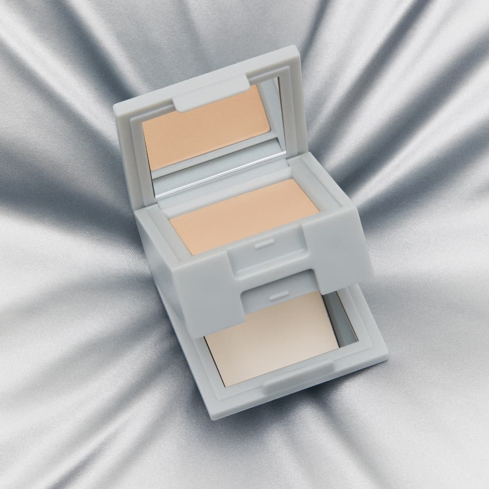 TWO SLASH FOUR Erasing Face Cube 2.6g