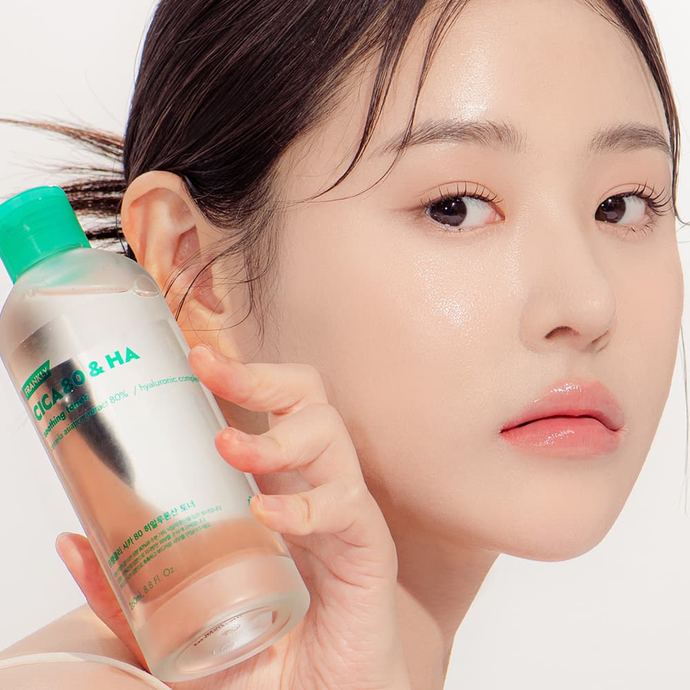 frankly Cica 80% Hyaluronic Acid Toner 260mL