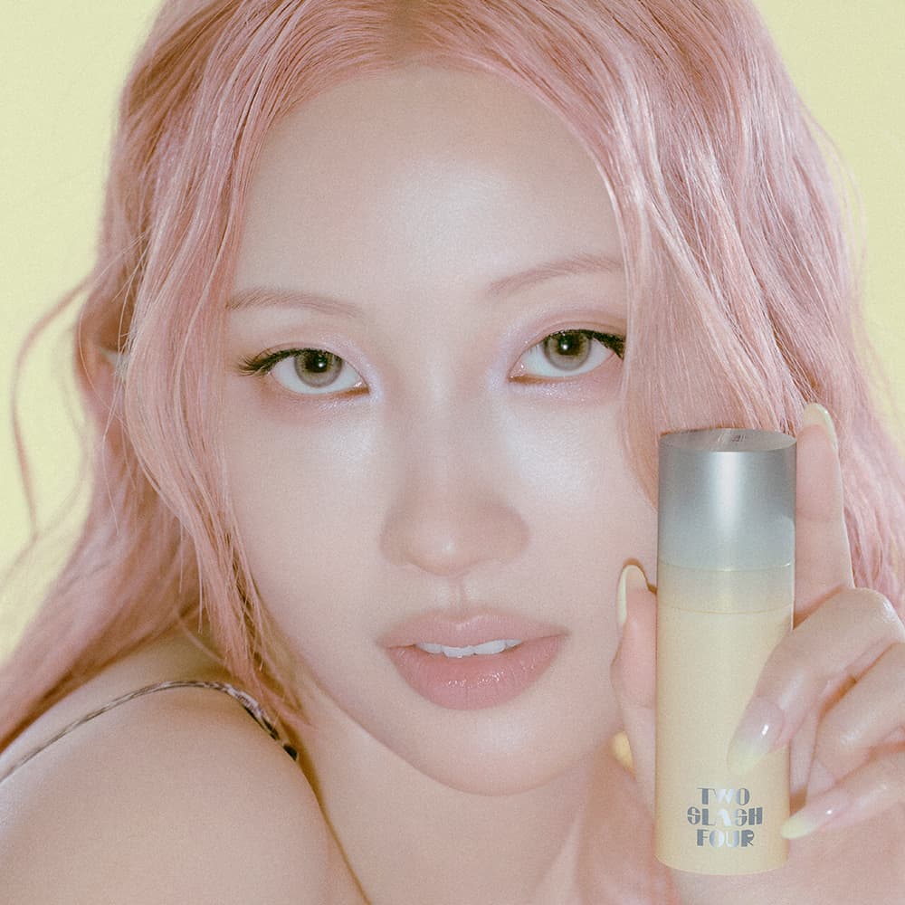 TWO SLASH FOUR Priming Skin Glimmer 20ml